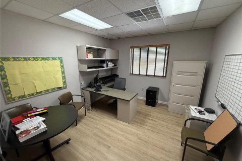 Immobilier commercial à louer à Gainesville, Floride: 673.54 m2 № 2143099 - photo 22