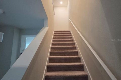 Villa ou maison à louer à Orlando, Floride: 4 chambres, 168.06 m2 № 2156436 - photo 6