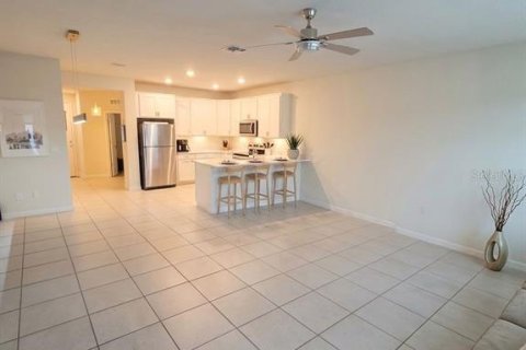 Villa ou maison à louer à Orlando, Floride: 4 chambres, 168.06 m2 № 2156436 - photo 5