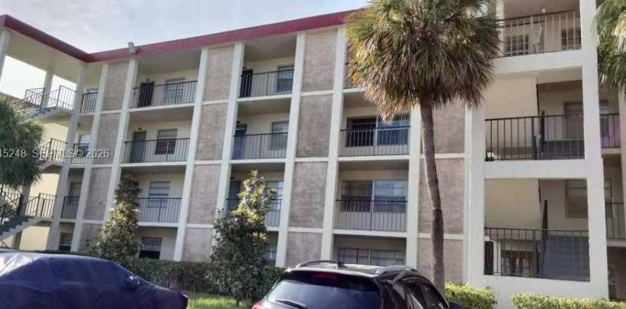 Condominio en Lauderdale Lakes, Florida, 2 dormitorios № 2152854