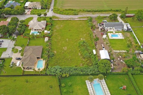 Terreno en venta en Homestead, Florida № 1939978 - foto 4