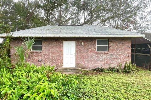 House in Dover, Florida 4 bedrooms, 268.49 sq.m. № 1784657 - photo 18