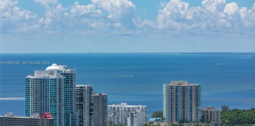 Condominio en Miami, Florida, 3 dormitorios № 2007010