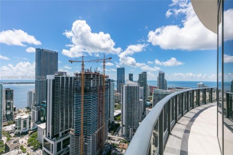 Condominio en alquiler en Miami, Florida, 3 dormitorios, 177.81 m2 № 2007010 - foto 10