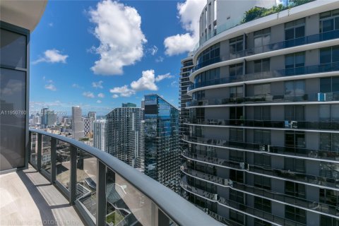 Condominio en alquiler en Miami, Florida, 3 dormitorios, 177.81 m2 № 2007010 - foto 6