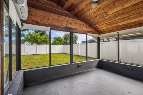 Villa ou maison à vendre à Palm Harbor, Floride: 3 chambres, 96.15 m2 № 2398407 - photo 23