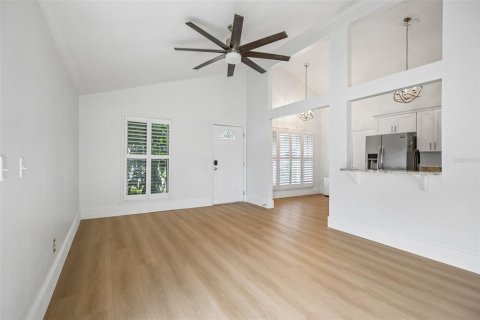 Villa ou maison à vendre à Palm Harbor, Floride: 3 chambres, 96.15 m2 № 2398407 - photo 8