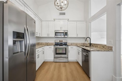 Villa ou maison à vendre à Palm Harbor, Floride: 3 chambres, 96.15 m2 № 2398407 - photo 3