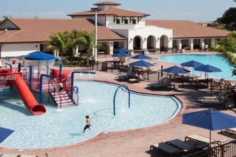 Touwnhouse à louer à Homestead, Floride: 3 chambres, 161.74 m2 № 1965895 - photo 11