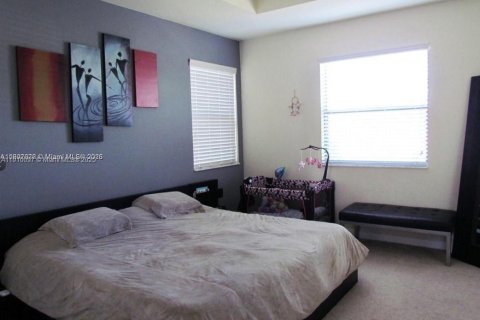 Touwnhouse à louer à Homestead, Floride: 3 chambres, 161.74 m2 № 1965895 - photo 8