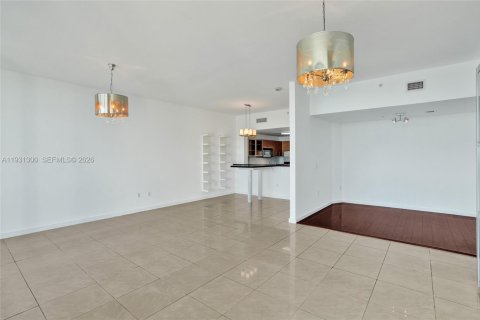 Condominio en venta en Miami, Florida, 1 dormitorio, 78.97 m2 № 1990303 - foto 21