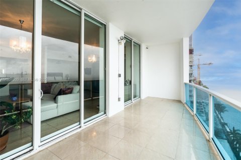 Купить кондоминиум в Майами, Флорида 1 спальня, 78.97м2, № 1990303 - фото 12