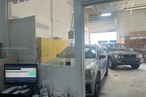 Commercial property in Davie, Florida № 2046339 - photo 7