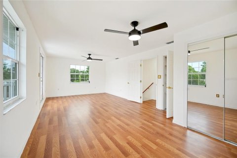 House in Lakeland, Florida 5 bedrooms, 222.97 sq.m. № 2259107 - photo 27