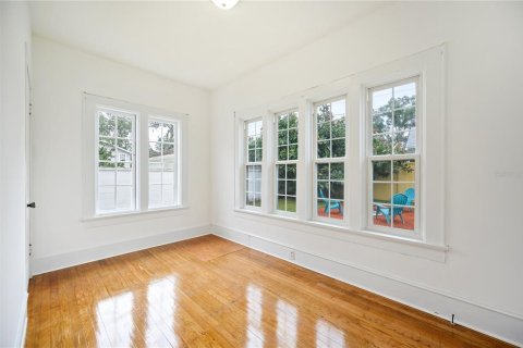 House in Lakeland, Florida 5 bedrooms, 222.97 sq.m. № 2259107 - photo 20