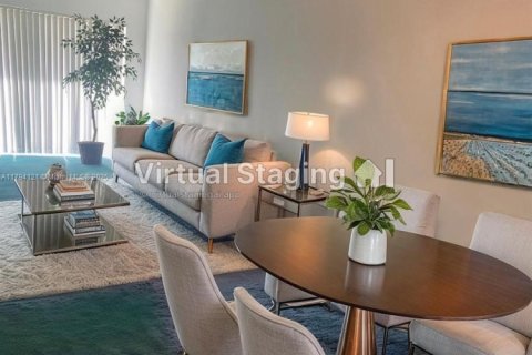Condominio en venta en Pinecrest, Florida, 1 dormitorio, 62.43 m2 № 1711140 - foto 2