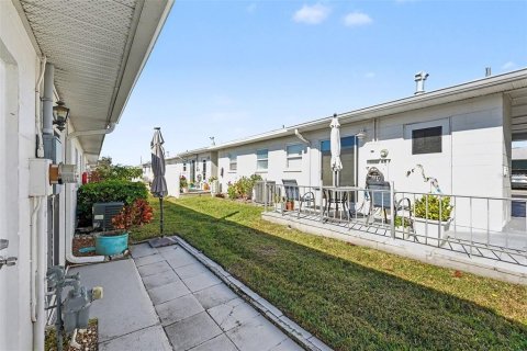 Купить кондоминиум в Семинол, Флорида 5 комнат, 59.46м2, № 2094060 - фото 28