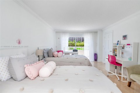Condominio en alquiler en Key Biscayne, Florida, 3 dormitorios, 200.2 m2 № 1952032 - foto 19