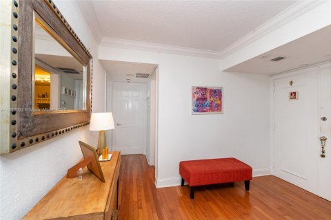 Condominio en alquiler en Key Biscayne, Florida, 3 dormitorios, 200.2 m2 № 1952032 - foto 2
