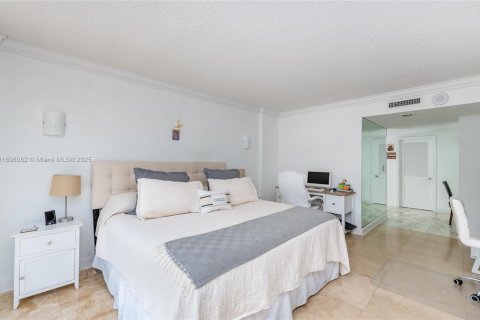 Condominio en alquiler en Key Biscayne, Florida, 3 dormitorios, 200.2 m2 № 1952032 - foto 24