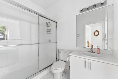 Снять в аренду таунхаус в Хомстед, Флорида 4 спальни, 163.97м2, № 1991019 - фото 12