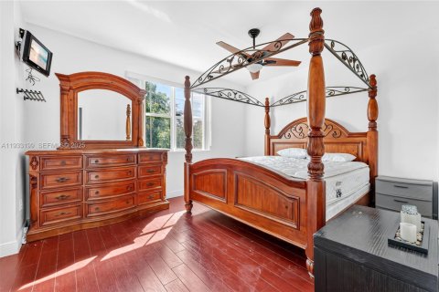 Снять в аренду таунхаус в Хомстед, Флорида 4 спальни, 163.97м2, № 1991019 - фото 14