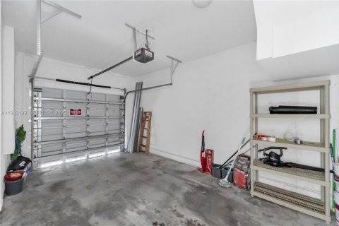 Снять в аренду таунхаус в Хомстед, Флорида 4 спальни, 163.97м2, № 1991019 - фото 18