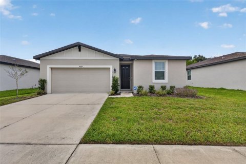 House in Zephyrhills, Florida 3 bedrooms, 139.91 sq.m. № 2222536