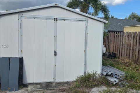 House in Boca Raton, Florida 3 bedrooms, 124.67 sq.m. № 2003255 - photo 16