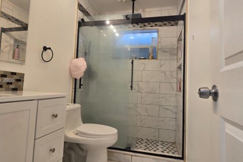 House in Boca Raton, Florida 3 bedrooms, 124.67 sq.m. № 2003255 - photo 11