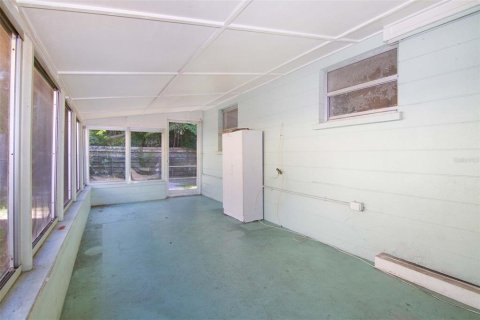 Villa ou maison à louer à Sarasota, Floride: 2 chambres, 71.26 m2 № 1906905 - photo 8