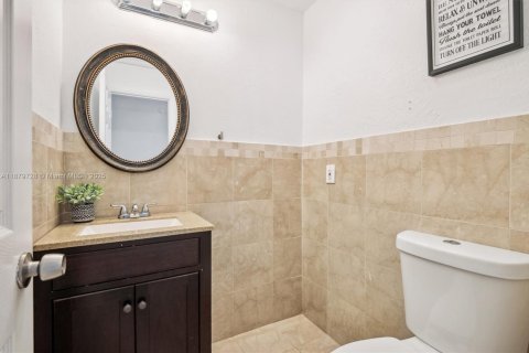 Casa en venta en Coral Springs, Florida, 3 dormitorios, 142.7 m2 № 1930447 - foto 16