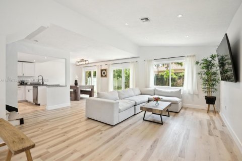 Casa en venta en Coral Springs, Florida, 3 dormitorios, 142.7 m2 № 1930447 - foto 1