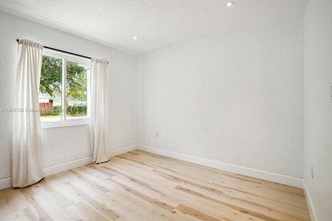 Casa en venta en Coral Springs, Florida, 3 dormitorios, 142.7 m2 № 1930447 - foto 15