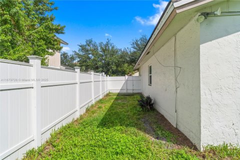Casa en venta en Coral Springs, Florida, 3 dormitorios, 142.7 m2 № 1930447 - foto 23