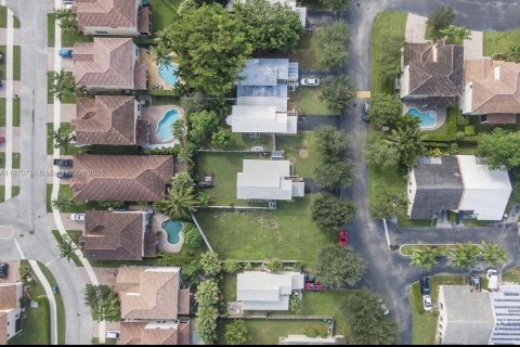 Casa en venta en Coral Springs, Florida, 3 dormitorios, 142.7 m2 № 1930447 - foto 25