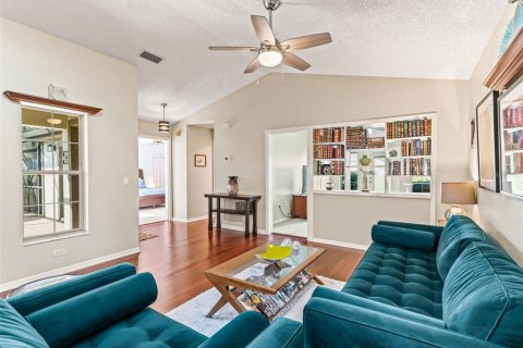 House in Summerfield, Florida 2 bedrooms, 155.61 sq.m. № 2308237 - photo 19