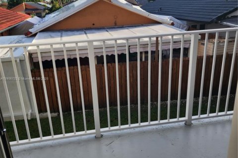 Copropriété à louer à Hialeah, Floride: 2 chambres, 95.13 m2 № 1966272 - photo 25