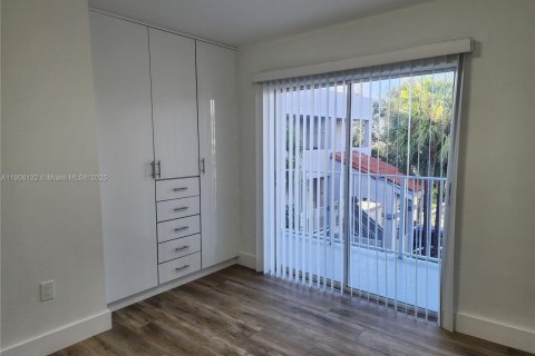 Copropriété à louer à Hialeah, Floride: 2 chambres, 95.13 m2 № 1966272 - photo 21