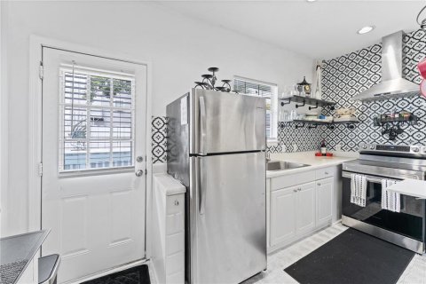 Villa ou maison à vendre à Saint Petersburg, Floride: 3 chambres, 95.88 m2 № 1901930 - photo 17
