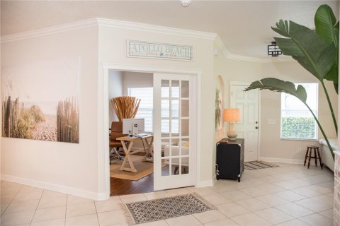 House in Apollo Beach, Florida 3 bedrooms, 138.15 sq.m. № 1620727 - photo 3