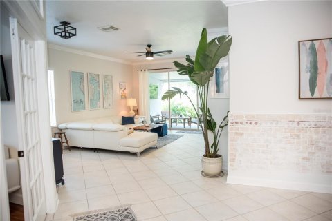 House in Apollo Beach, Florida 3 bedrooms, 138.15 sq.m. № 1620727 - photo 7