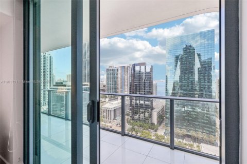 Condominio en venta en Miami, Florida, 1 dormitorio, 64.94 m2 № 2038068 - foto 29