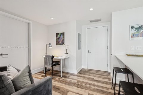 Condominio en venta en Miami, Florida, 1 dormitorio, 64.94 m2 № 2038068 - foto 24