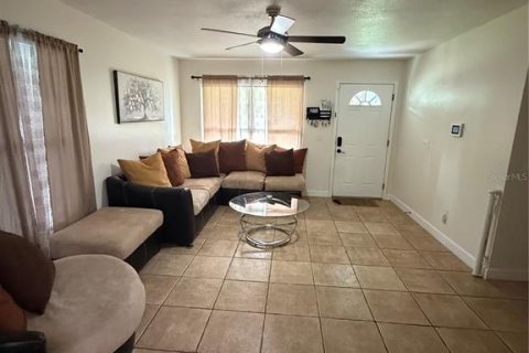 Villa ou maison à vendre à Kissimmee, Floride: 3 chambres, 139.45 m2 № 2428723 - photo 4