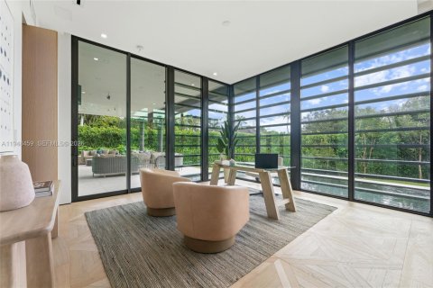 House in Pinecrest, Florida 7 bedrooms, 669.55 sq.m. № 2005342 - photo 26