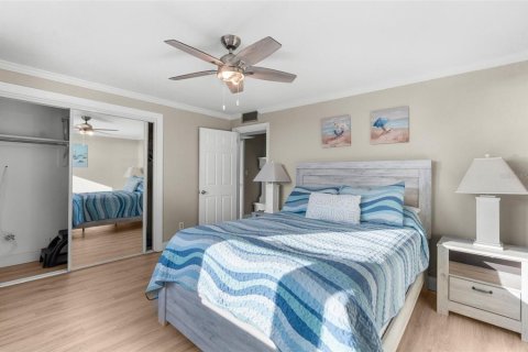 Copropriété à vendre à Saint Pete Beach, Floride: 2 chambres, 74.32 m2 № 1517368 - photo 12