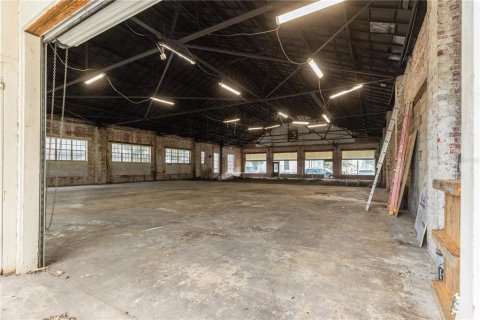 Immobilier commercial à vendre à Leesburg, Floride: 643.81 m2 № 2429670 - photo 6