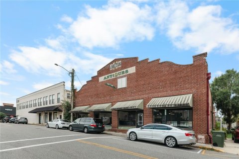 Immobilier commercial à Leesburg, Floride 643.81 m2 № 2429670