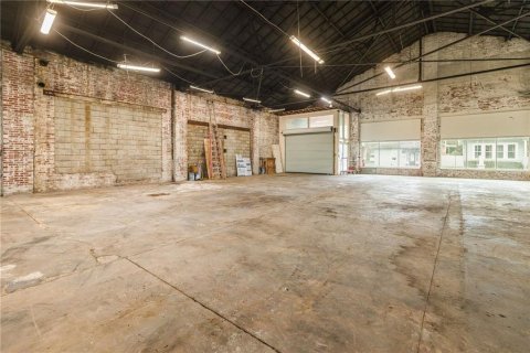 Immobilier commercial à vendre à Leesburg, Floride: 643.81 m2 № 2429670 - photo 10